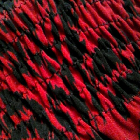 En Focus Studio Red and Black Dress - Picture 4 of 10